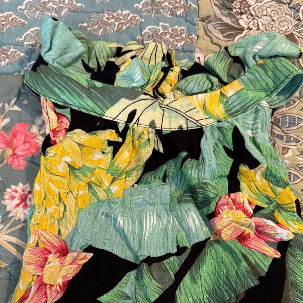 Nicole Miller Tropical Leaf Print Romper in Black and Green - Picture 6 of 12